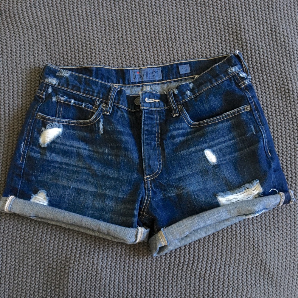 Lucky Boyfriend Short 🍀